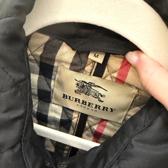Burberry Black Quilted Check Lining and Undercollar Jacket Medium - Picture 3 of 14